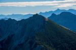 Brentenjoch, rechts darüber die Zugspitze